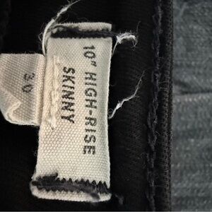 Black High-Rise Skinny Jeans